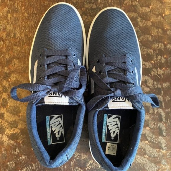 Vans Off The Wall Navy Lace-Up Shoes - Size 9.5.  Excellent condition - Picture 2 of 6